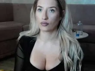 Meganblaze  live sex cam