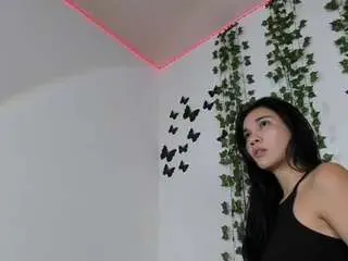 Emily-parrker  live sex cam