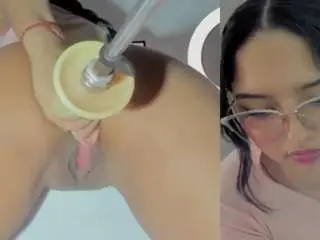 Emily-philip  live sex cam