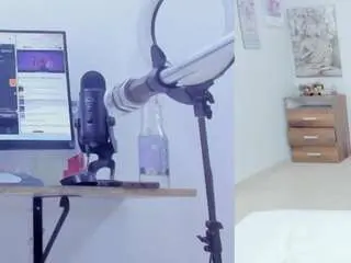 Emily-philip  live sex cam