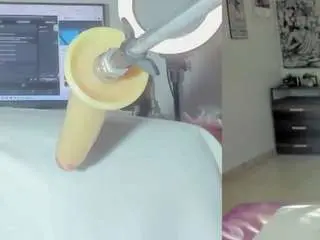 Emily-philip  live sex cam
