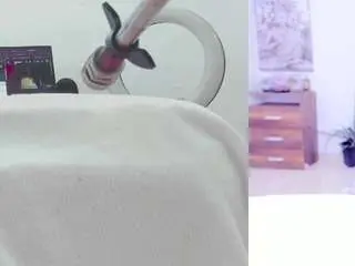 Emily-philip  live sex cam