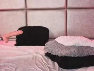 Kendallcaam  live sex cam