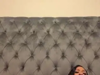 Skyyblack  live sex cam