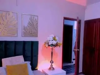 Vaialowell  live sex cam