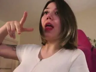 Elvinaclagg  live sex cam