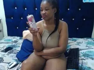 Juicelips88  live sex cam