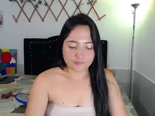 Naughtygirlmmm  live sex cam