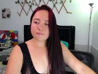 Naughtygirlmmm  live sex cam