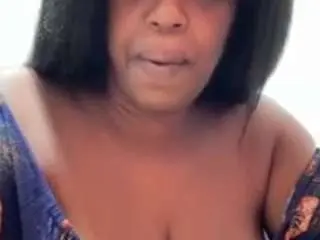 Kitty-kash  live sex cam