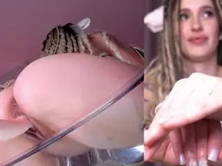 Michelebrooks  live sex cam