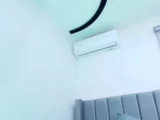 Carol-jc  live sex cam