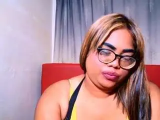 Indianlola00  live sex cam