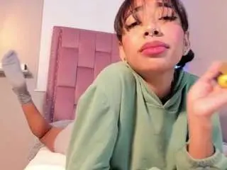 Scarlet-vixen  live sex cam