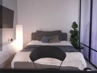 Aisha-eilish  live sex cam
