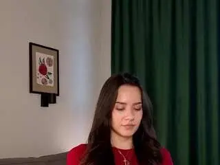 Aisha-eilish  live sex cam