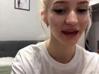 Colettebasinski  live sex cam