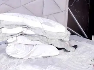 Juliet-sofia  live sex cam