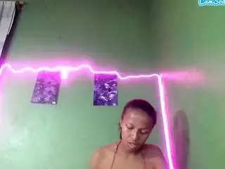 Miah12ounce  live sex cam