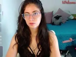 Valentina-12  live sex cam