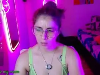 Valentina-12  live sex cam