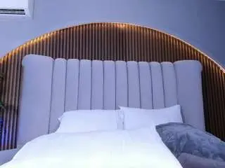 Caitlyncouper  live sex cam