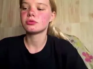 Charadeatherage  live sex cam