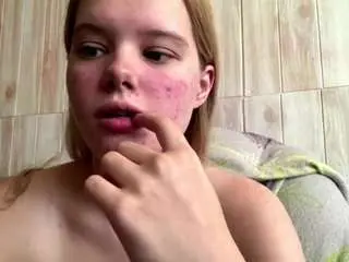 Charadeatherage  live sex cam