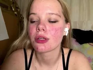 Charadeatherage  live sex cam