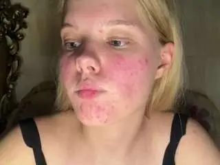 Charadeatherage  live sex cam