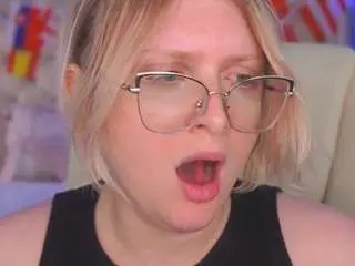 Cooltatiss  live sex cam