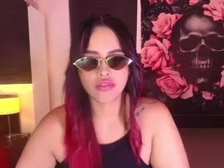 Evaafoxxy  live sex cam