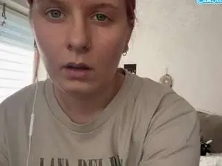Eviepolaski  live sex cam