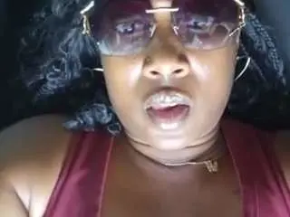 Fluffypeach  live sex cam