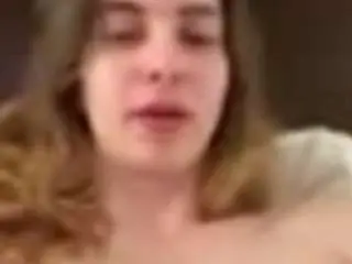 Kittysugarbear  live sex cam