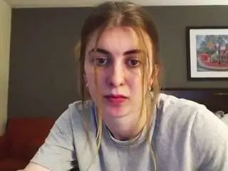 Kittysugarbear  live sex cam