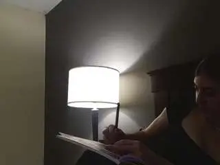 Kittysugarbear  live sex cam