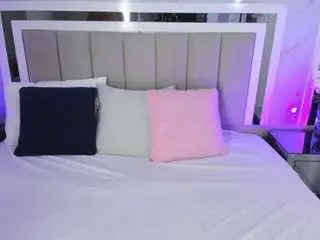Laurasmith-1  live sex cam