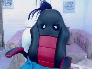 Kiarablacktk  live sex cam