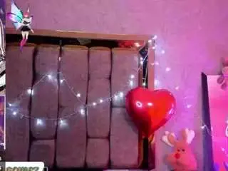 Naomi-gomez  live sex cam