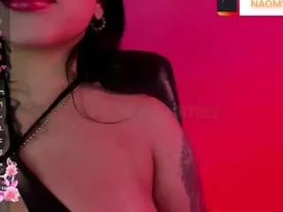 Naomi-gomez  live sex cam