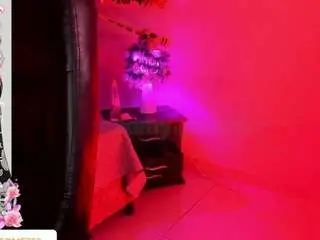 Naomi-gomez  live sex cam
