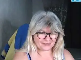 Dianacrystal  live sex cam