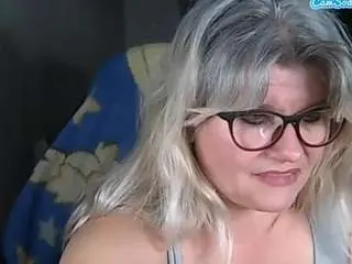 Dianacrystal  live sex cam