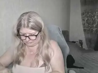 Dianacrystal  live sex cam