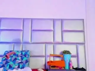 Lovely-nicki  live sex cam