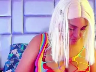 Lovely-nicki  live sex cam