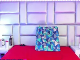 Lovely-nicki  live sex cam