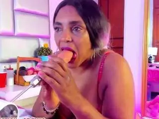 Lovely-nicki  live sex cam