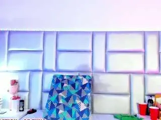 Lovely-nicki  live sex cam